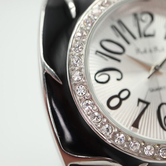 Peck & Peck Womens Cuff Watch 46mm Black Pebble Silver Tone w New Battery - Picture 7 of 12